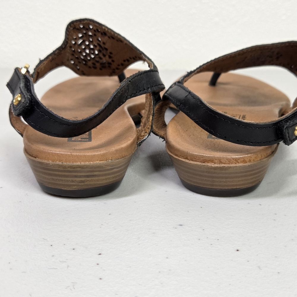 Pikolinos Black and Tan Women's Thong Sandals Lazer Cut-out - Picture 9 of 16